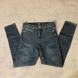 Gap true skinny jeans 25p